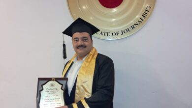 تكريم محمد عوض بدرع التميز العلمي من نقابة الصحفيين المصرية لحصوله على الماجستير تكريم محمد عوض بدرع التميز العلمي من نقابة الصحفيين المصرية لحصوله على الماجستير